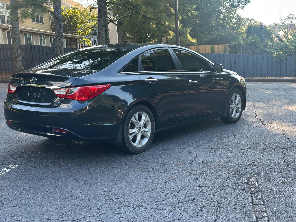 2011 Hyundai Sonata - $6,952