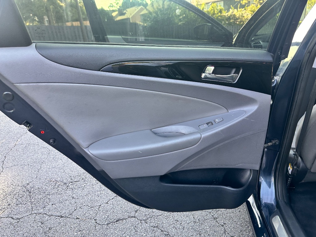 2011 Hyundai Sonata - $6,952