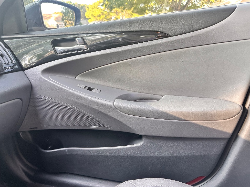 2011 Hyundai Sonata - $6,952