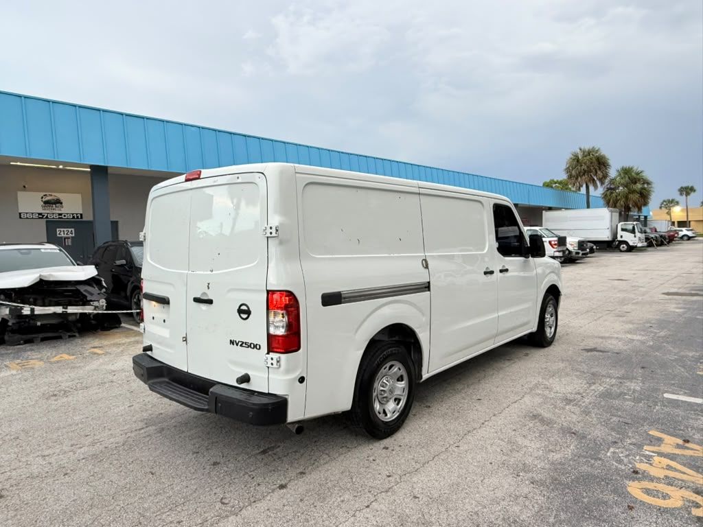 2017 Nissan Nv - $8,950
