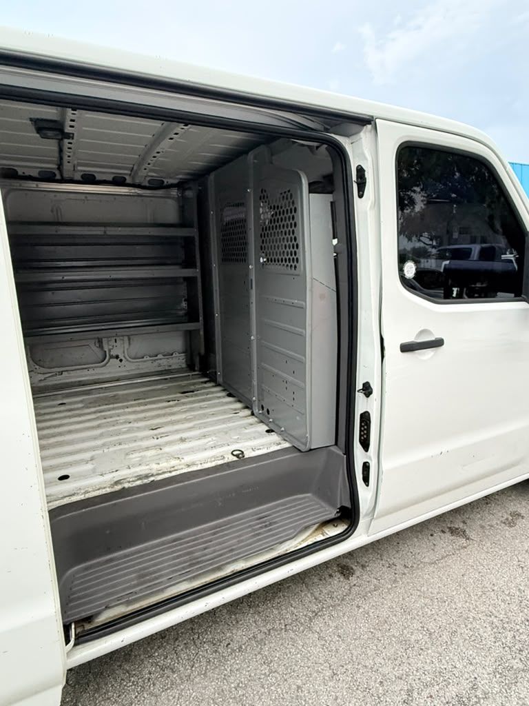 2017 Nissan Nv - $8,950