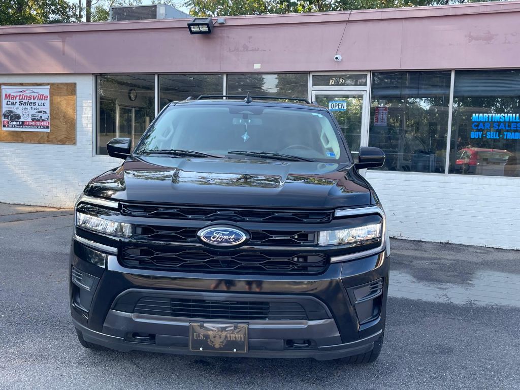 2022 Ford Expedition - $28,999