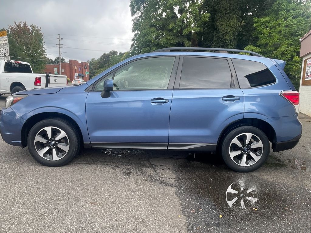2017 Subaru Forester - $8,999