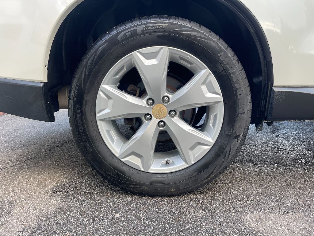 2014 Subaru Forester - $7,999