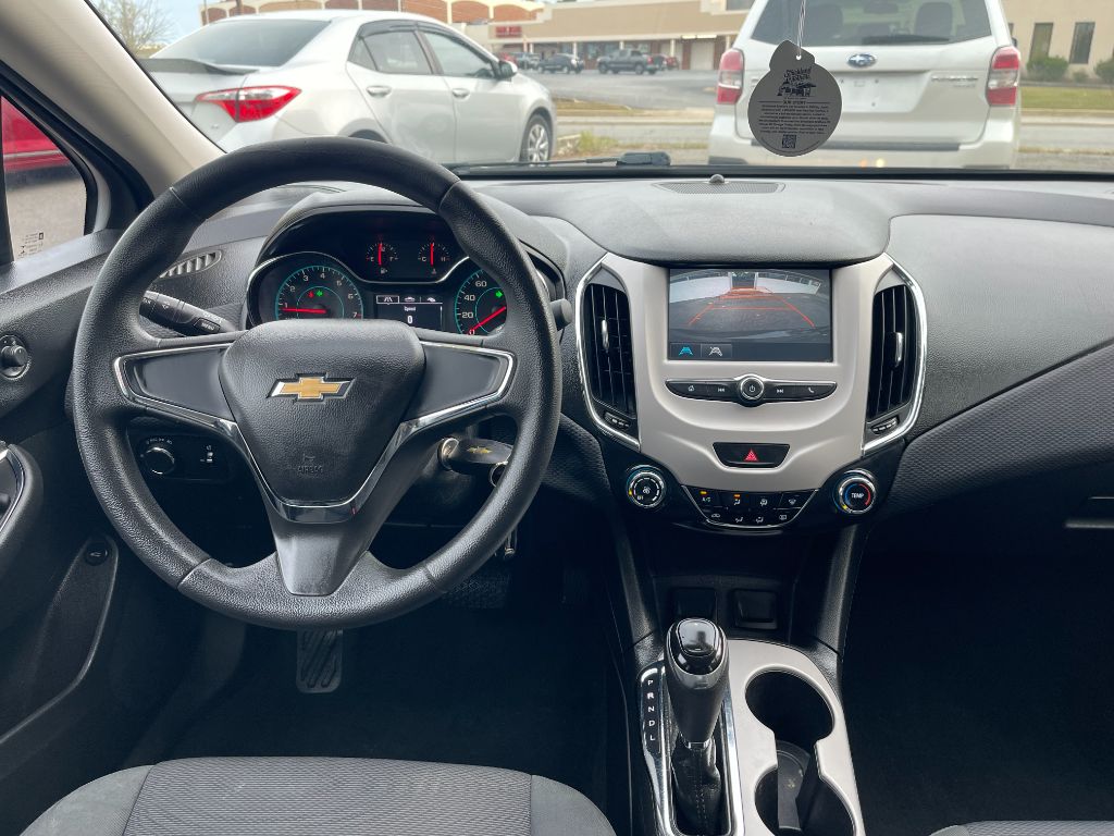 2017 Chevrolet Cruze - $7,999