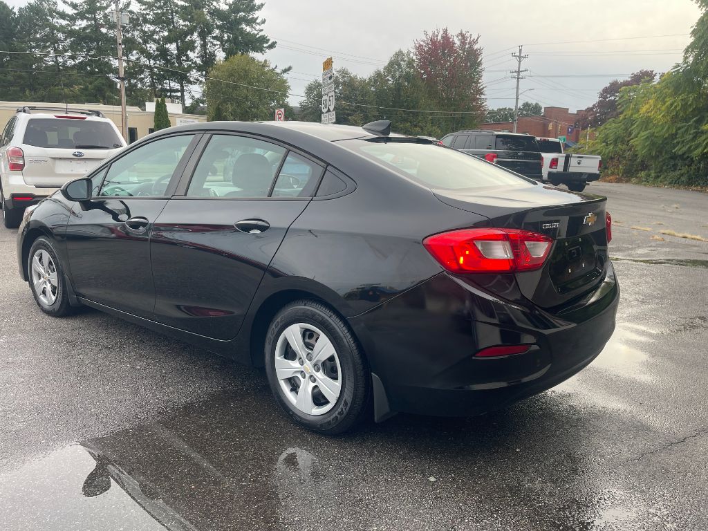 2017 Chevrolet Cruze - $7,999