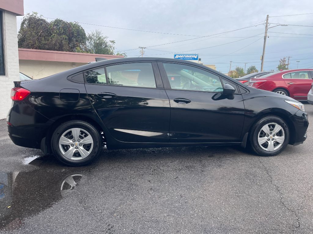 2017 Chevrolet Cruze - $7,999