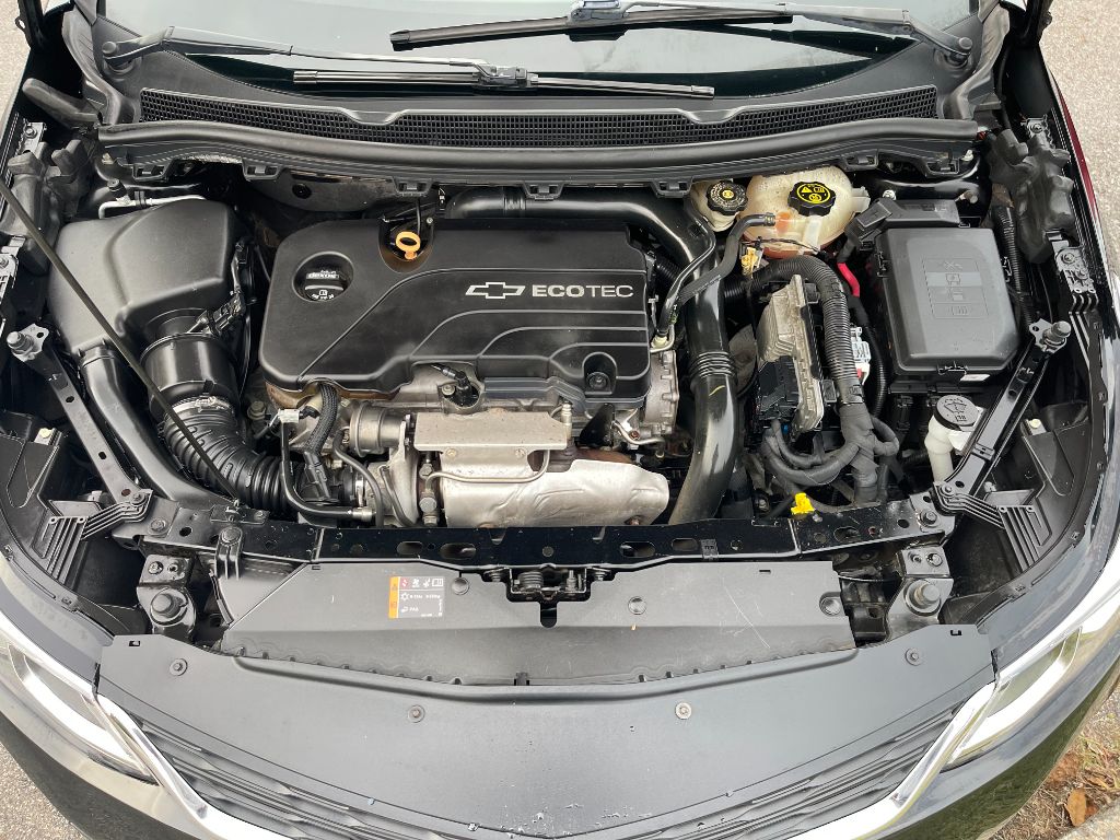 2017 Chevrolet Cruze - $7,999