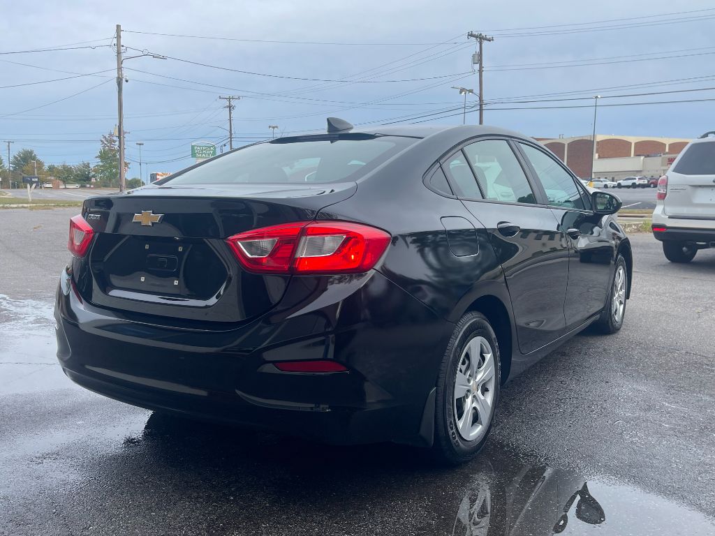 2017 Chevrolet Cruze - $7,999
