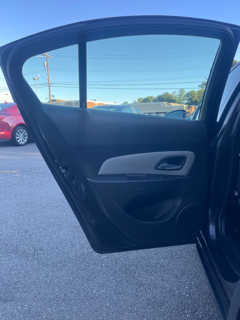 2014 Chevrolet Cruze - $4,999