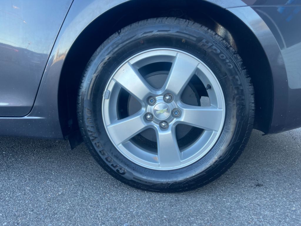 2014 Chevrolet Cruze - $4,999
