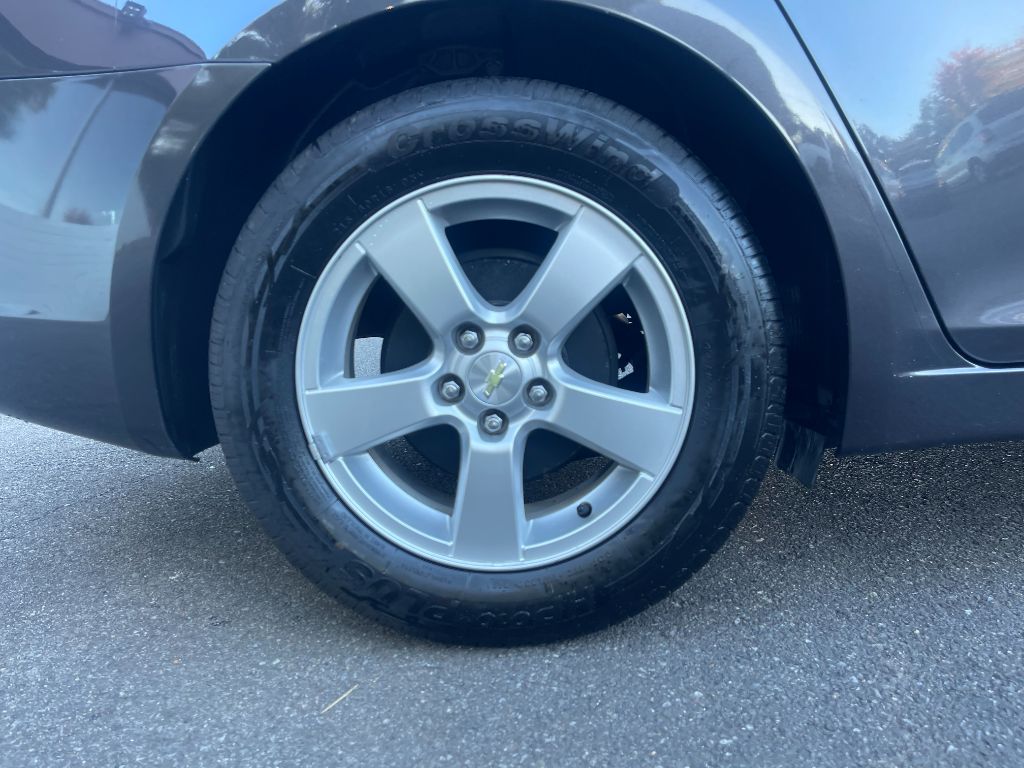 2014 Chevrolet Cruze - $4,999