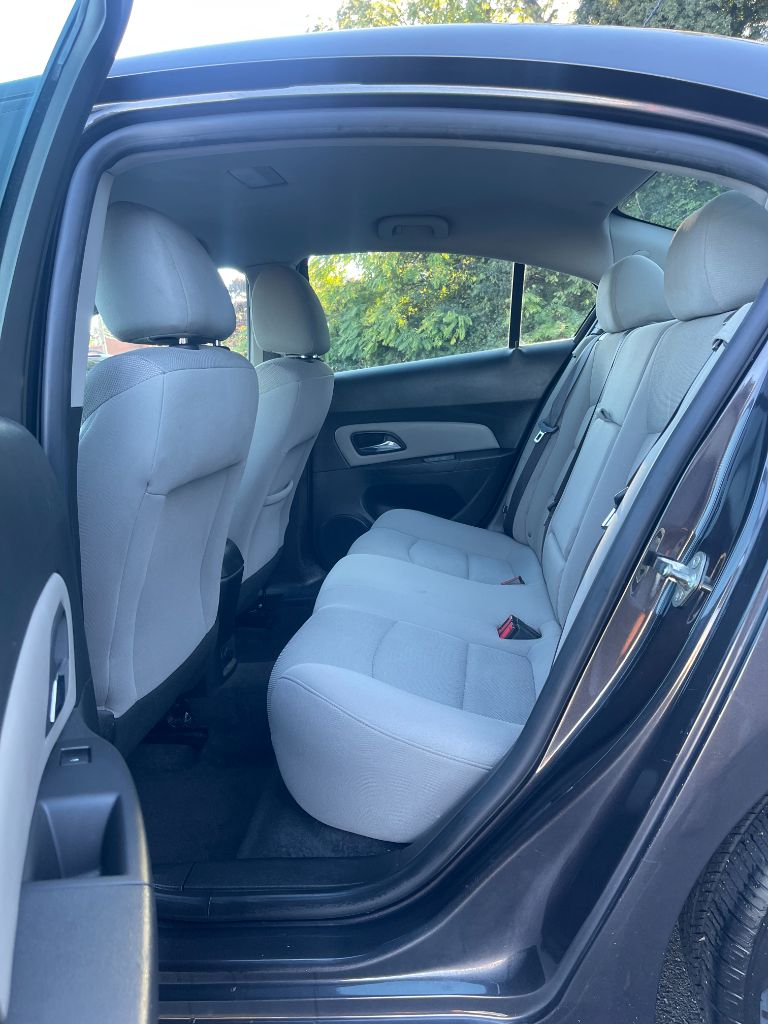 2014 Chevrolet Cruze - $4,999