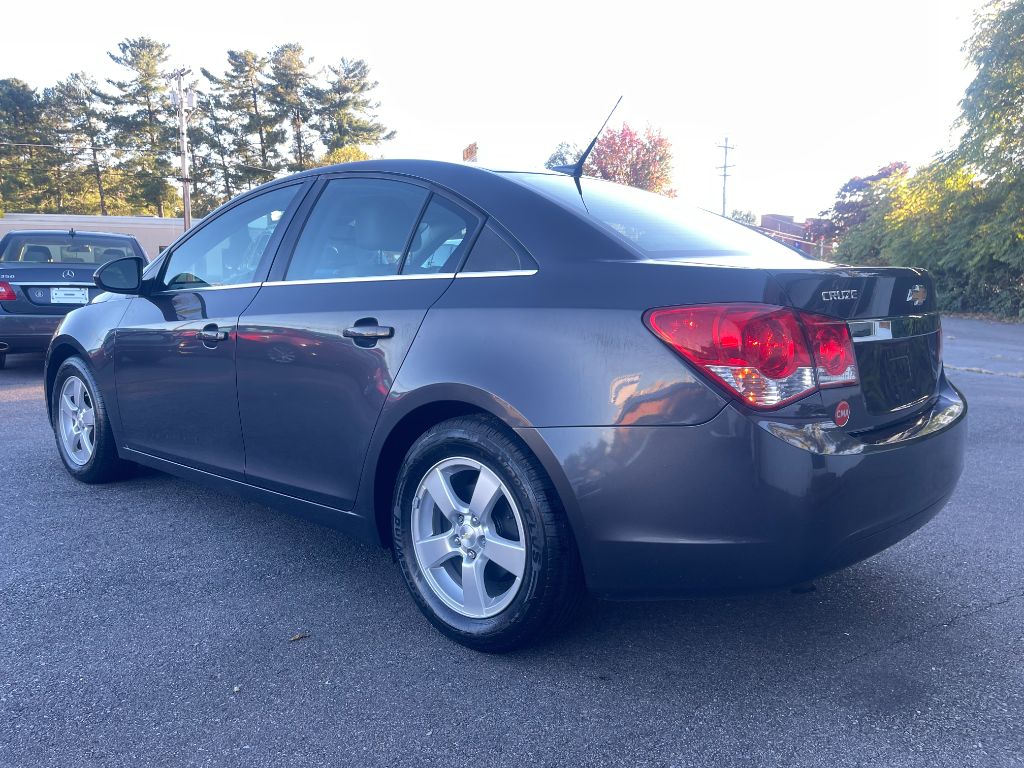 2014 Chevrolet Cruze - $4,999