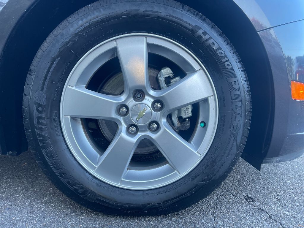 2014 Chevrolet Cruze - $4,999
