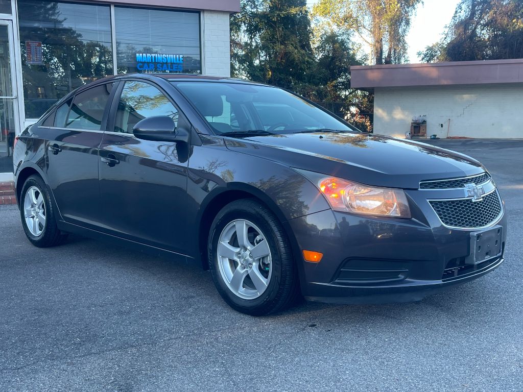 2014 Chevrolet Cruze - $4,999