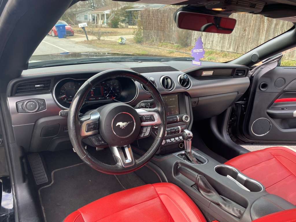 2019 Ford Mustang - $17,500