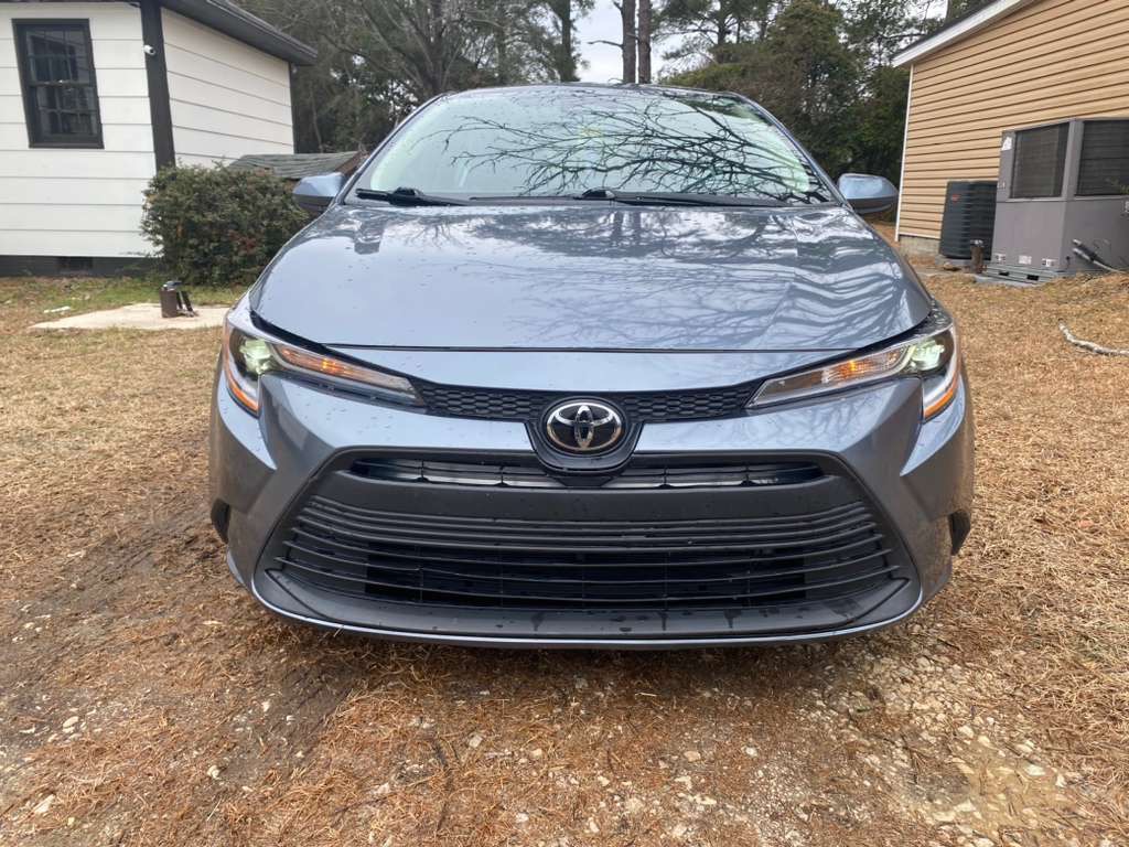 2023 Toyota Corolla - $17,500