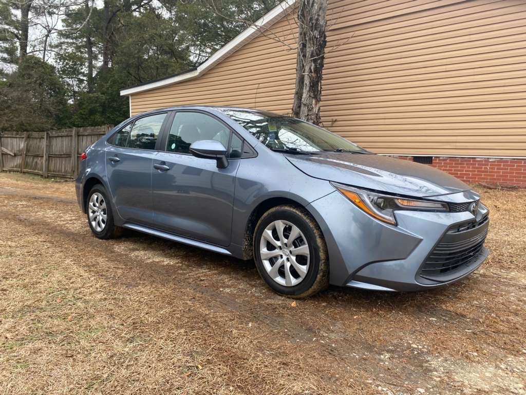2023 Toyota Corolla - $17,500