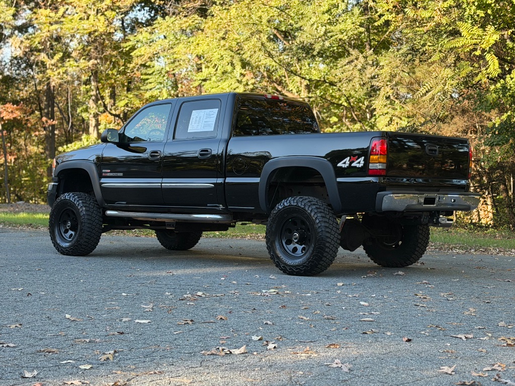 2005 GMC Sierra - $26,601
