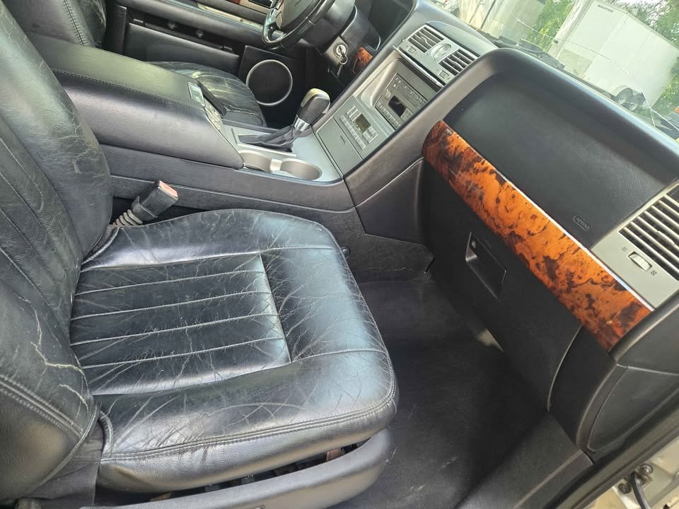 2003 Lincoln Navigator - $7,000