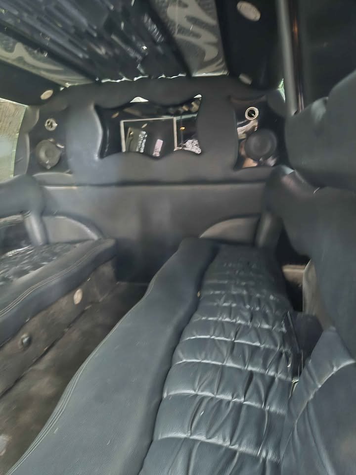 2003 Lincoln Navigator - $7,000