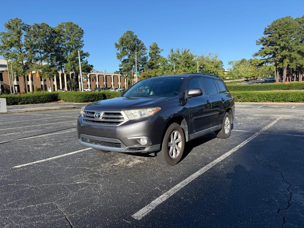 2013 Toyota Highlander - $11,997
