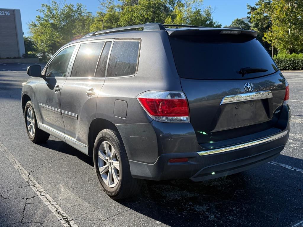 2013 Toyota Highlander - $11,997
