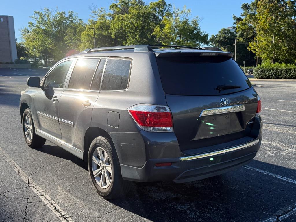 2013 Toyota Highlander - $11,997