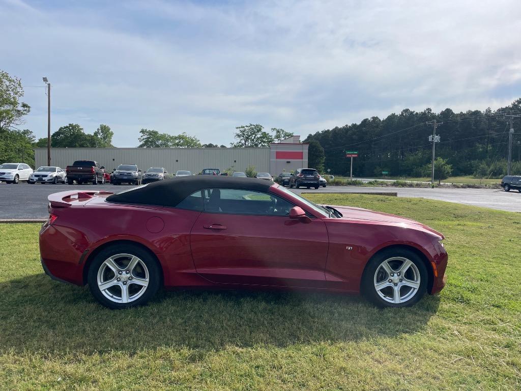 2017 Chevrolet Camaro 1LT photo