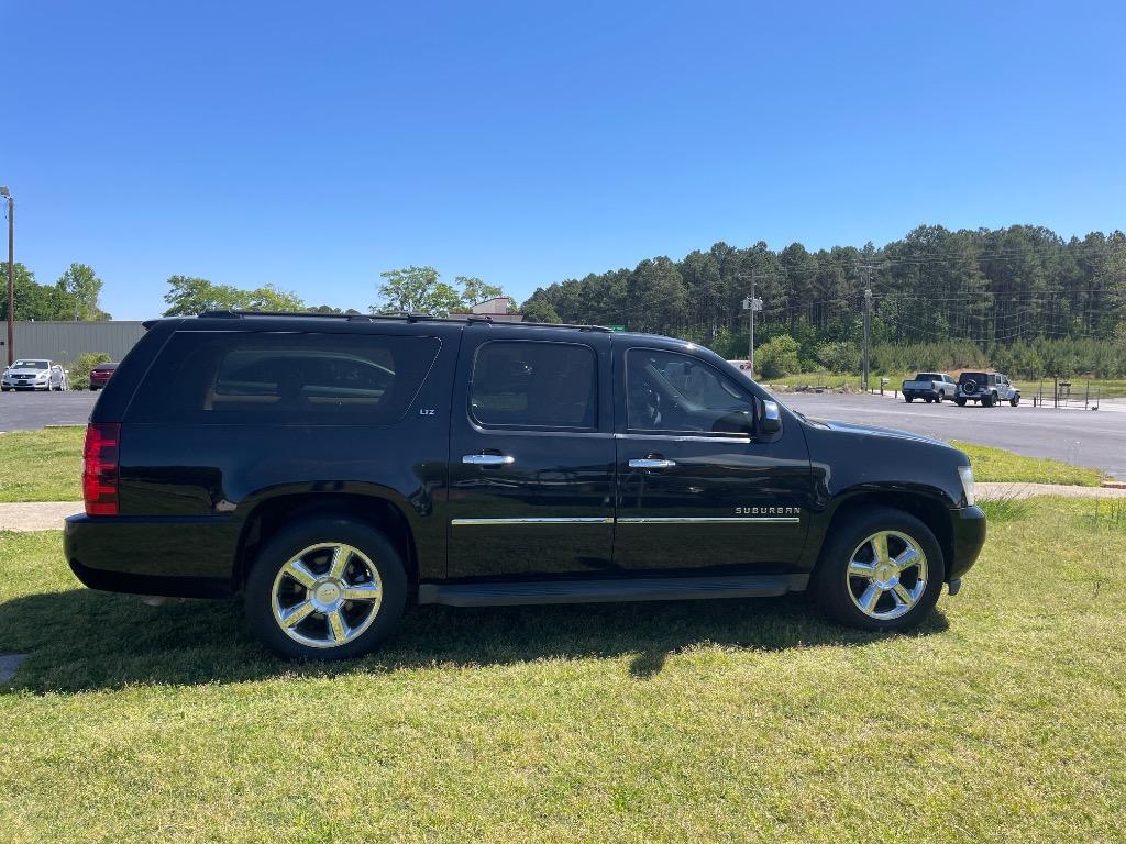 2011 Chevrolet Suburban LTZ 1500 photo