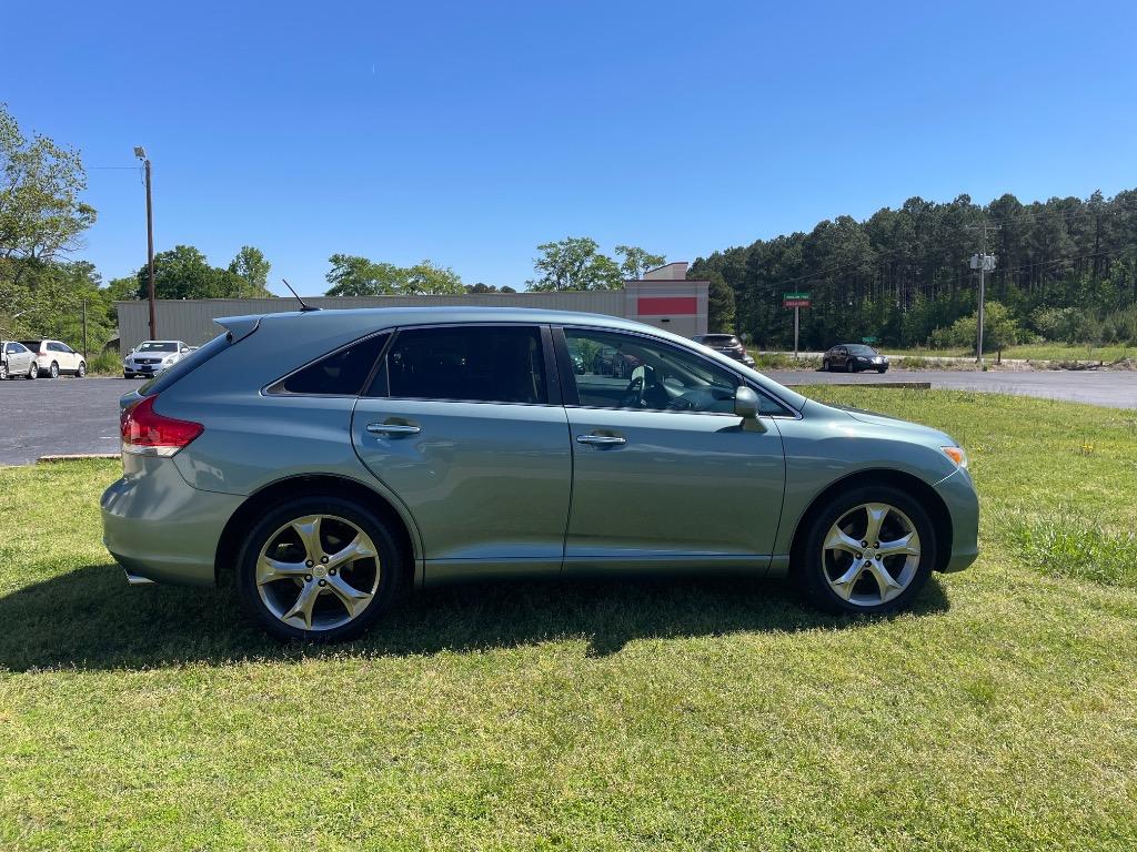 2011 Toyota Venza FWD V6 photo
