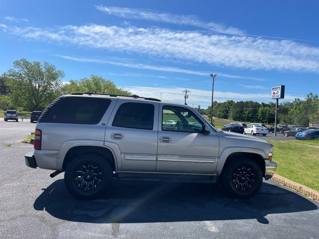 2004 Chevrolet Tahoe LS photo