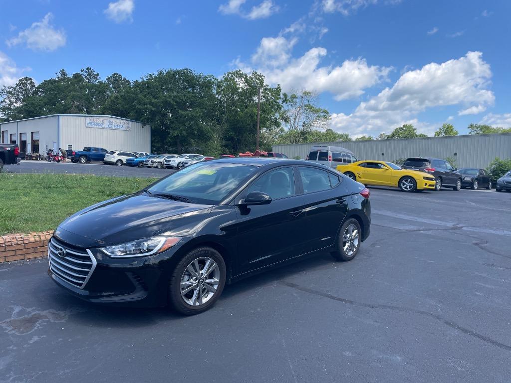 2018 Hyundai Elantra SEL photo