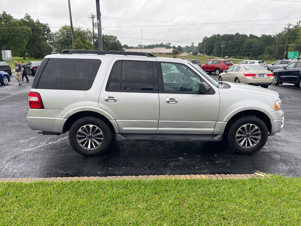 2016 Ford Expedition - $10,995