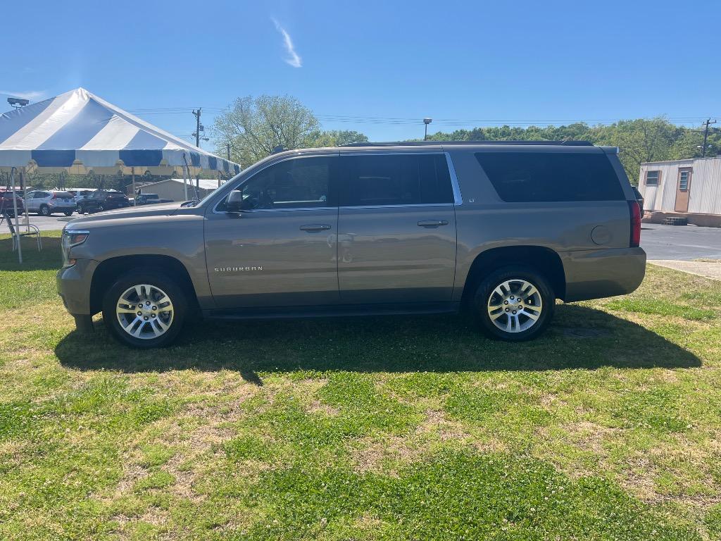 2018 Chevrolet Suburban - $19,995