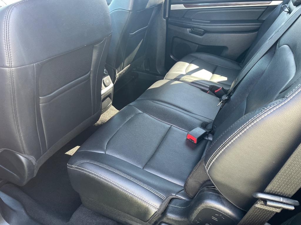 2019 Ford Explorer - $18,995