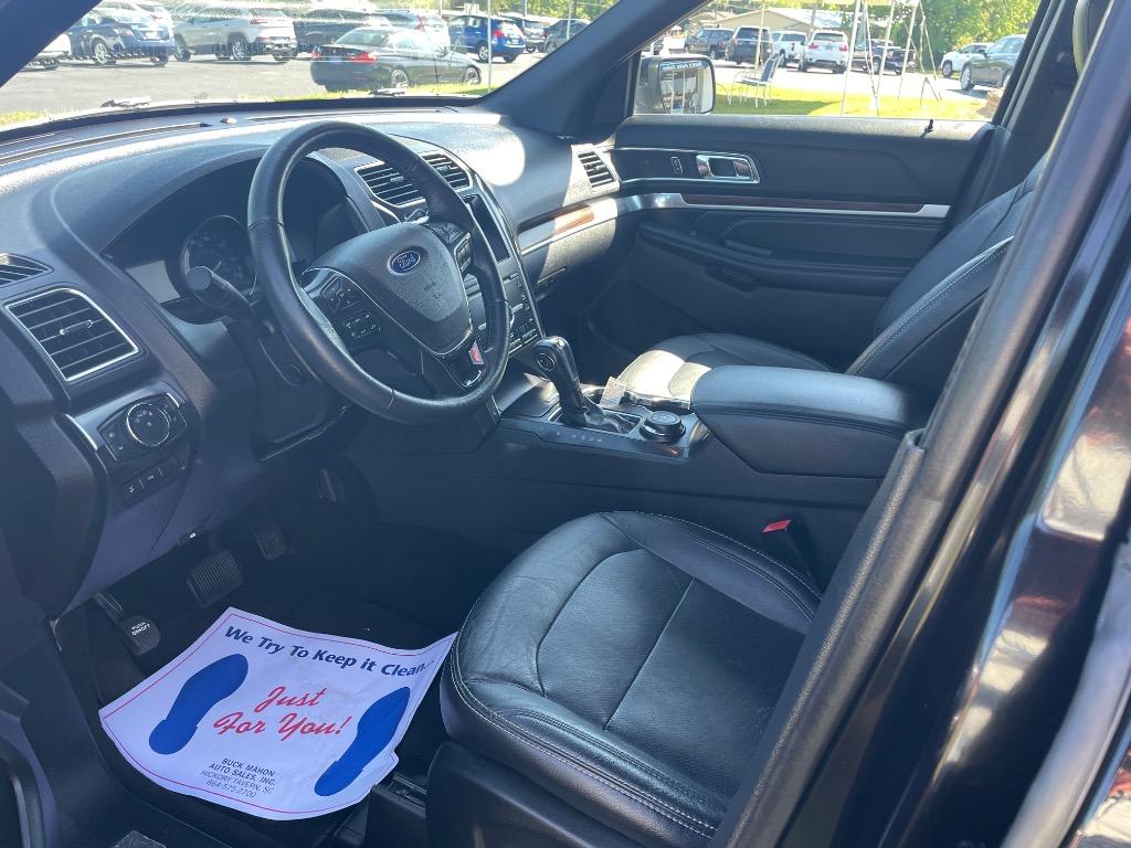 2019 Ford Explorer - $18,995