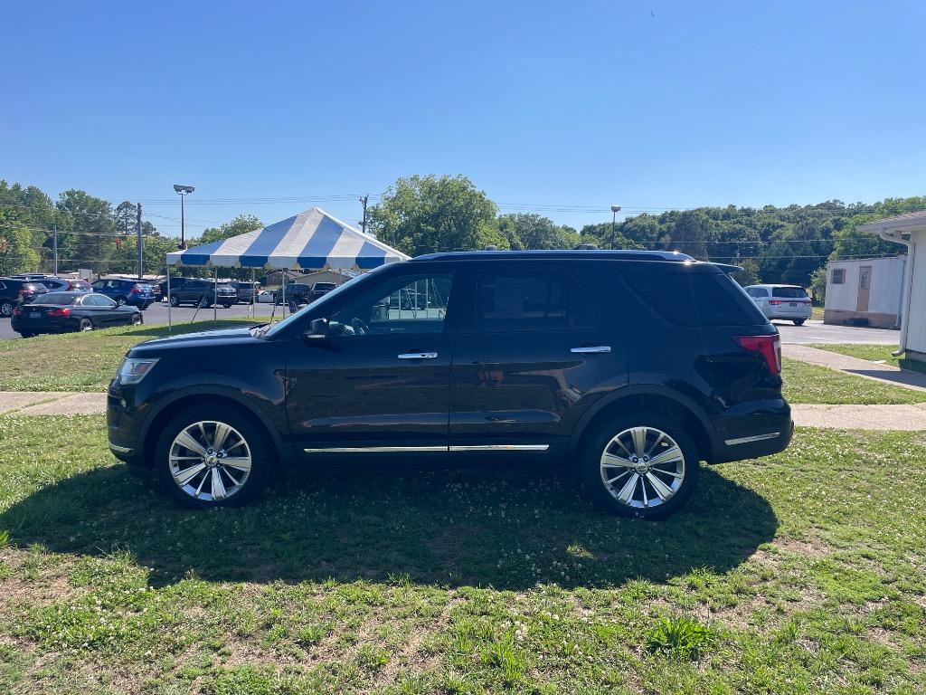 2019 Ford Explorer - $18,995