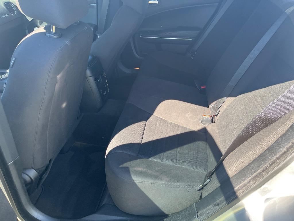 2017 Dodge Charger - $12,800