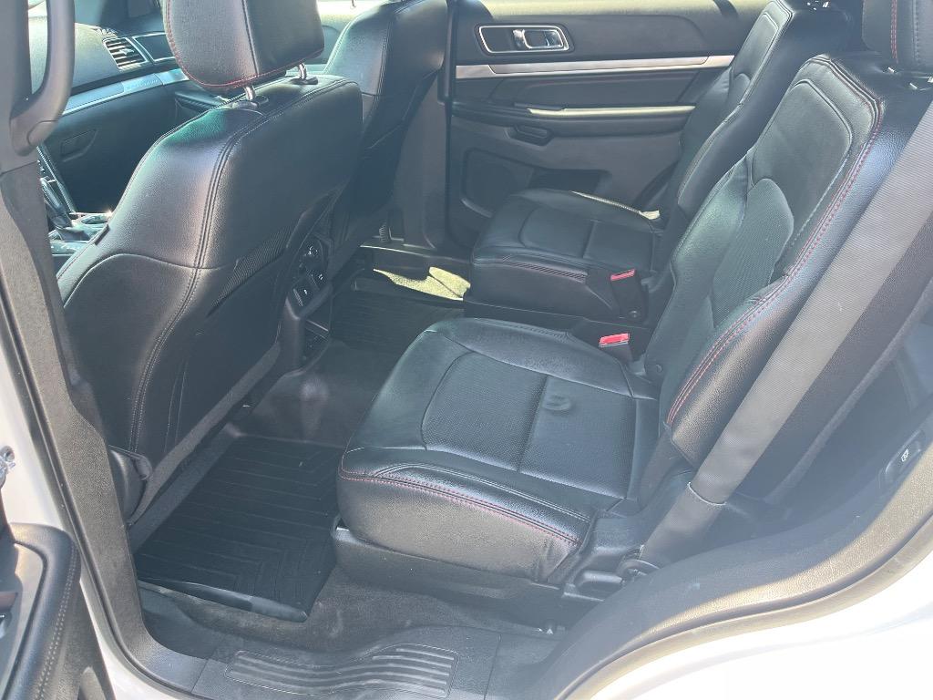 2016 Ford Explorer - $16,995