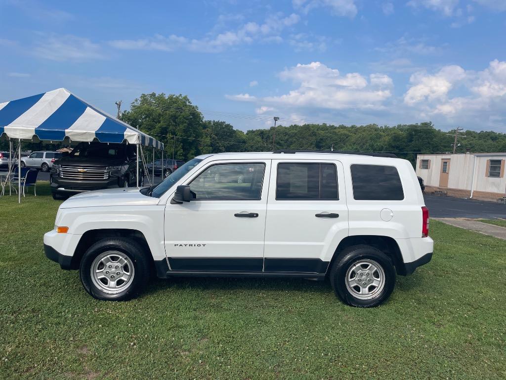 2016 Jeep Patriot - $10,995