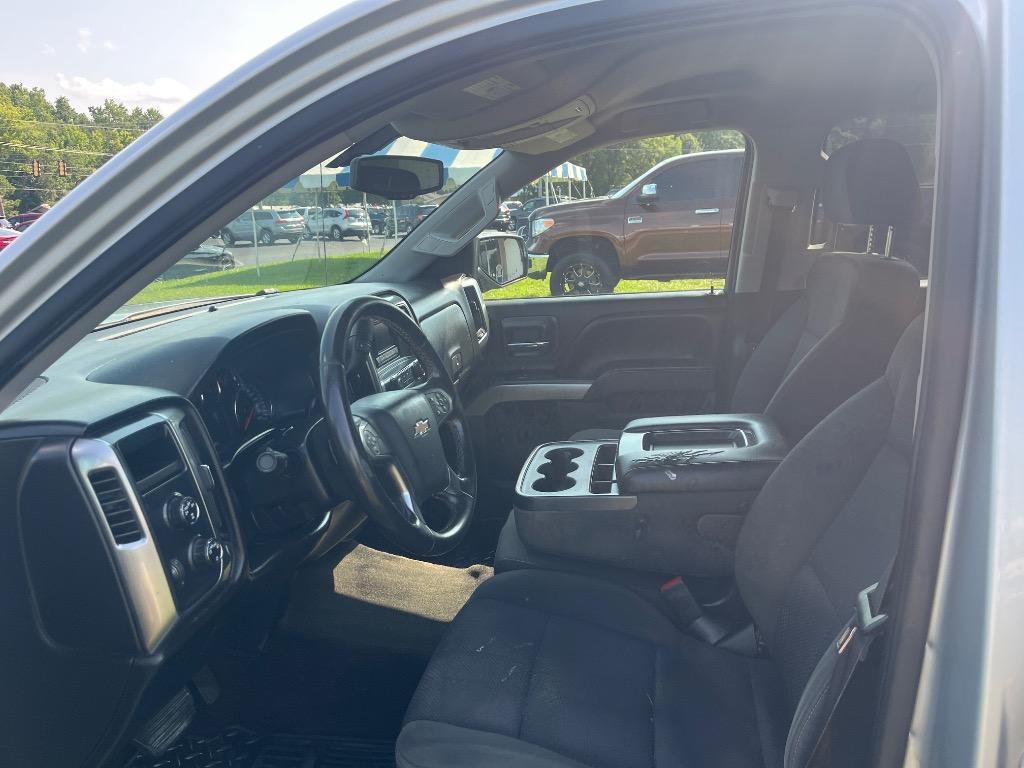 2015 Chevrolet Silverado - $9,995