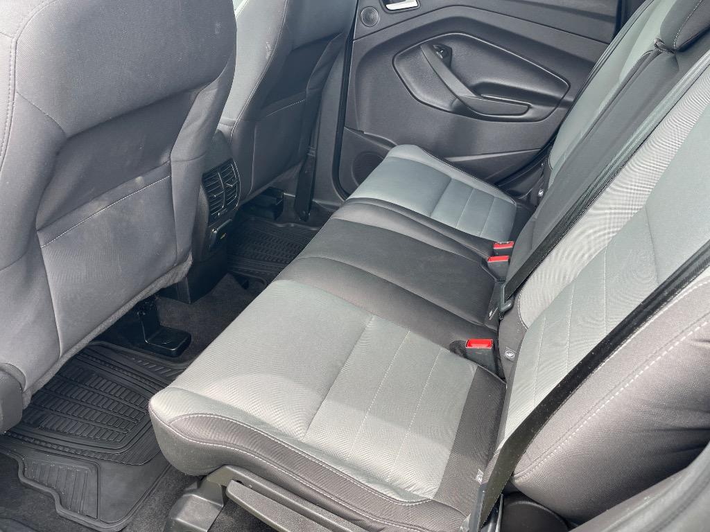 2016 Ford Escape - $8,995