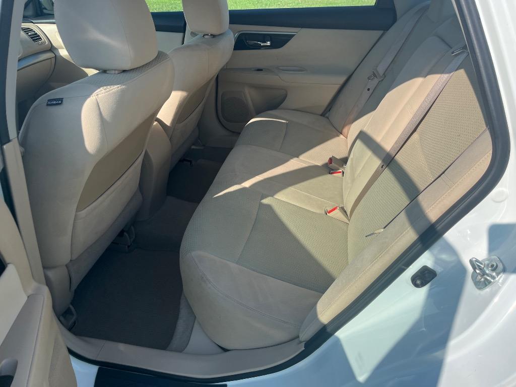2014 Nissan Altima - $10,995
