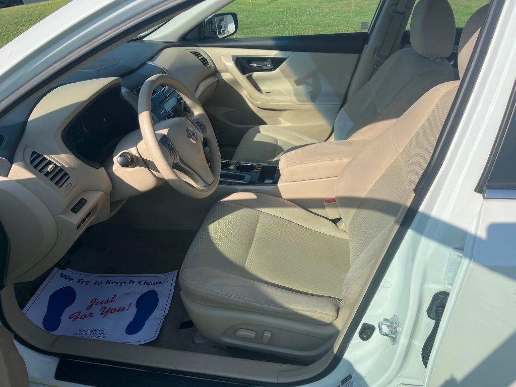 2014 Nissan Altima - $10,995