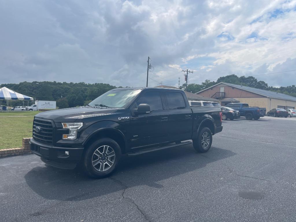 2015 Ford F-150 - $19,995