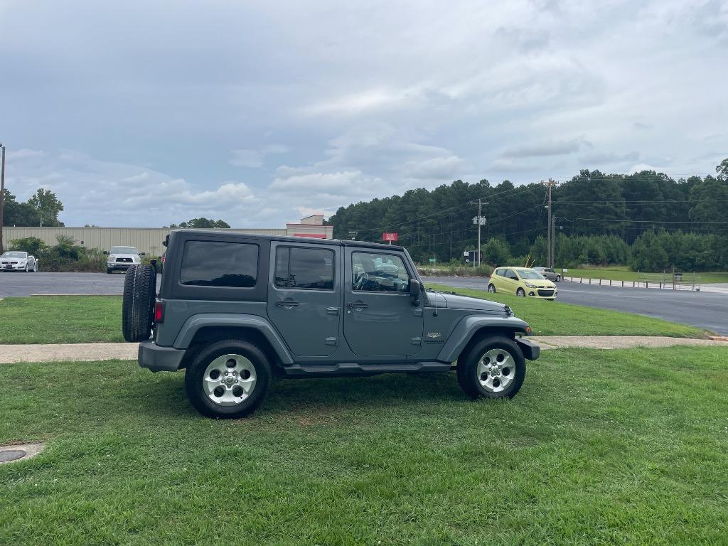 2015 Jeep Wrangler - $19,995