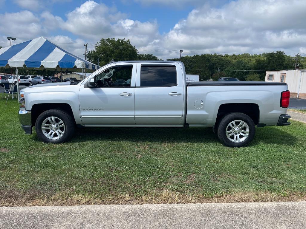 2017 Chevrolet Silverado - $17,995