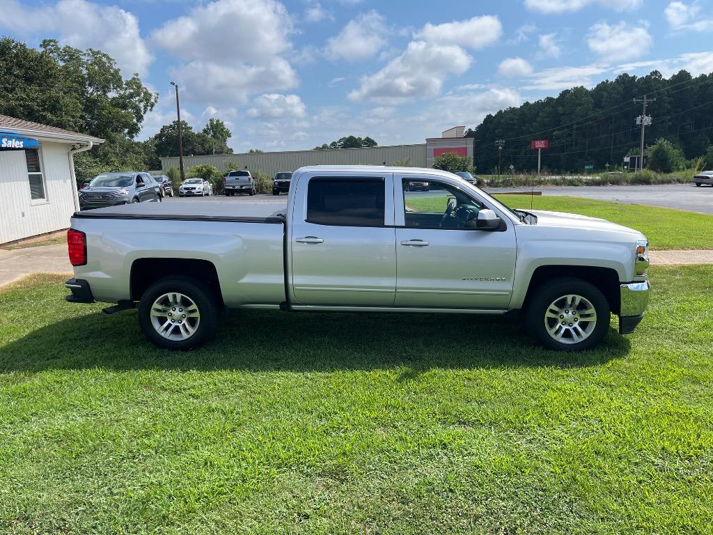 2017 Chevrolet Silverado - $17,995